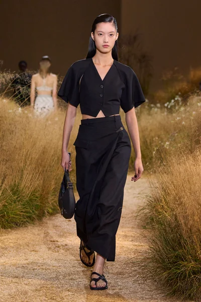 Look 38